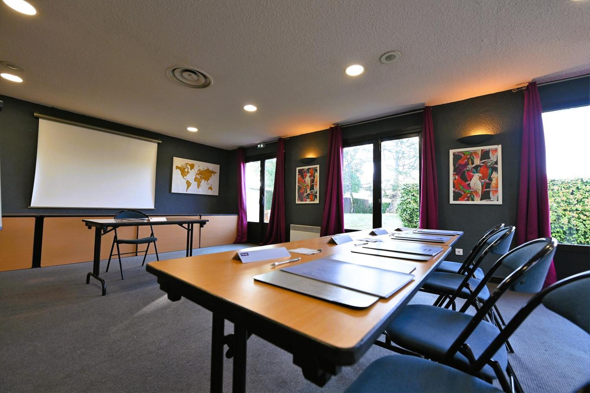 Kyriad Tarbes Hotel Odos